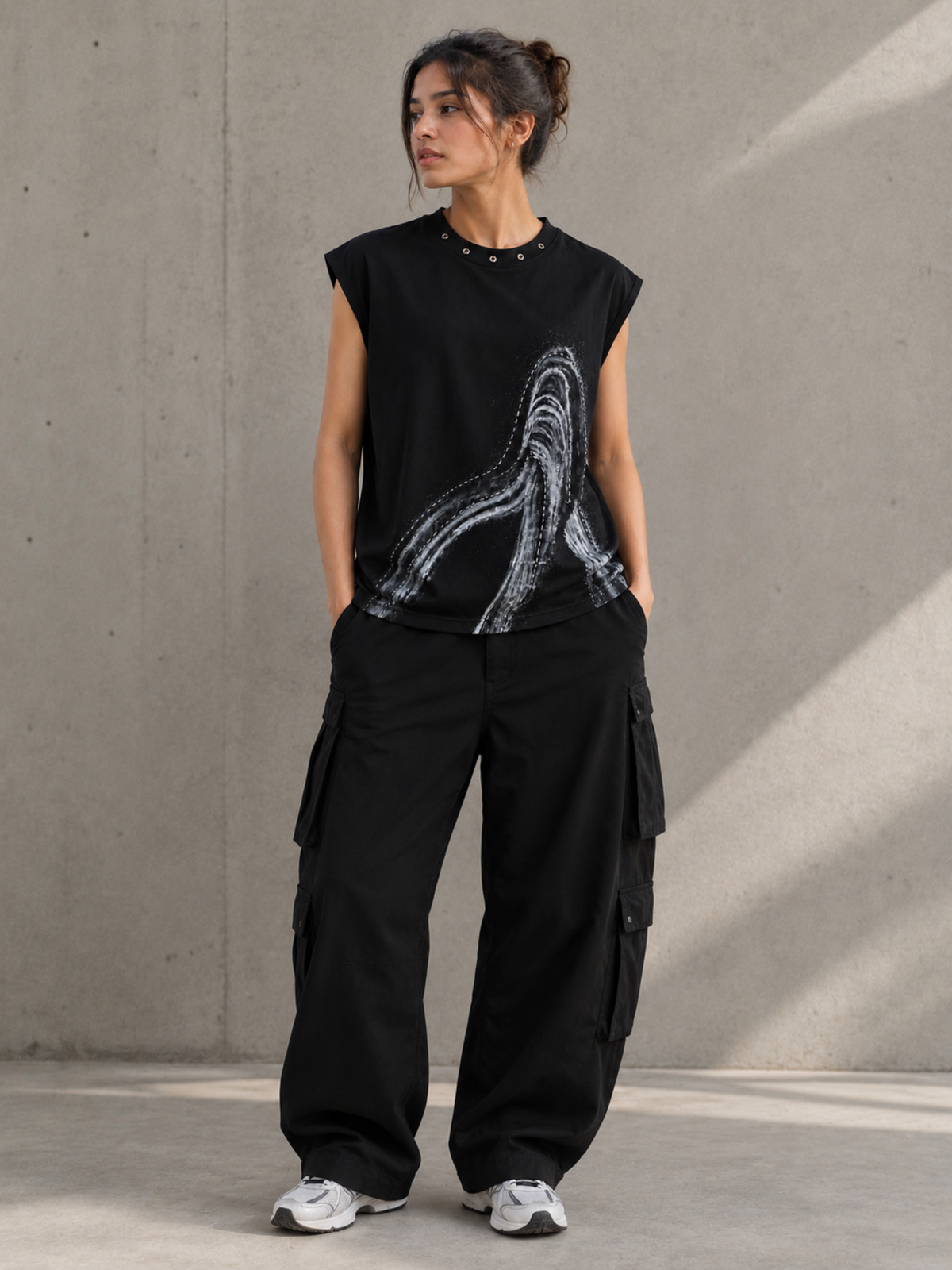 The Universe Vest Black - Women