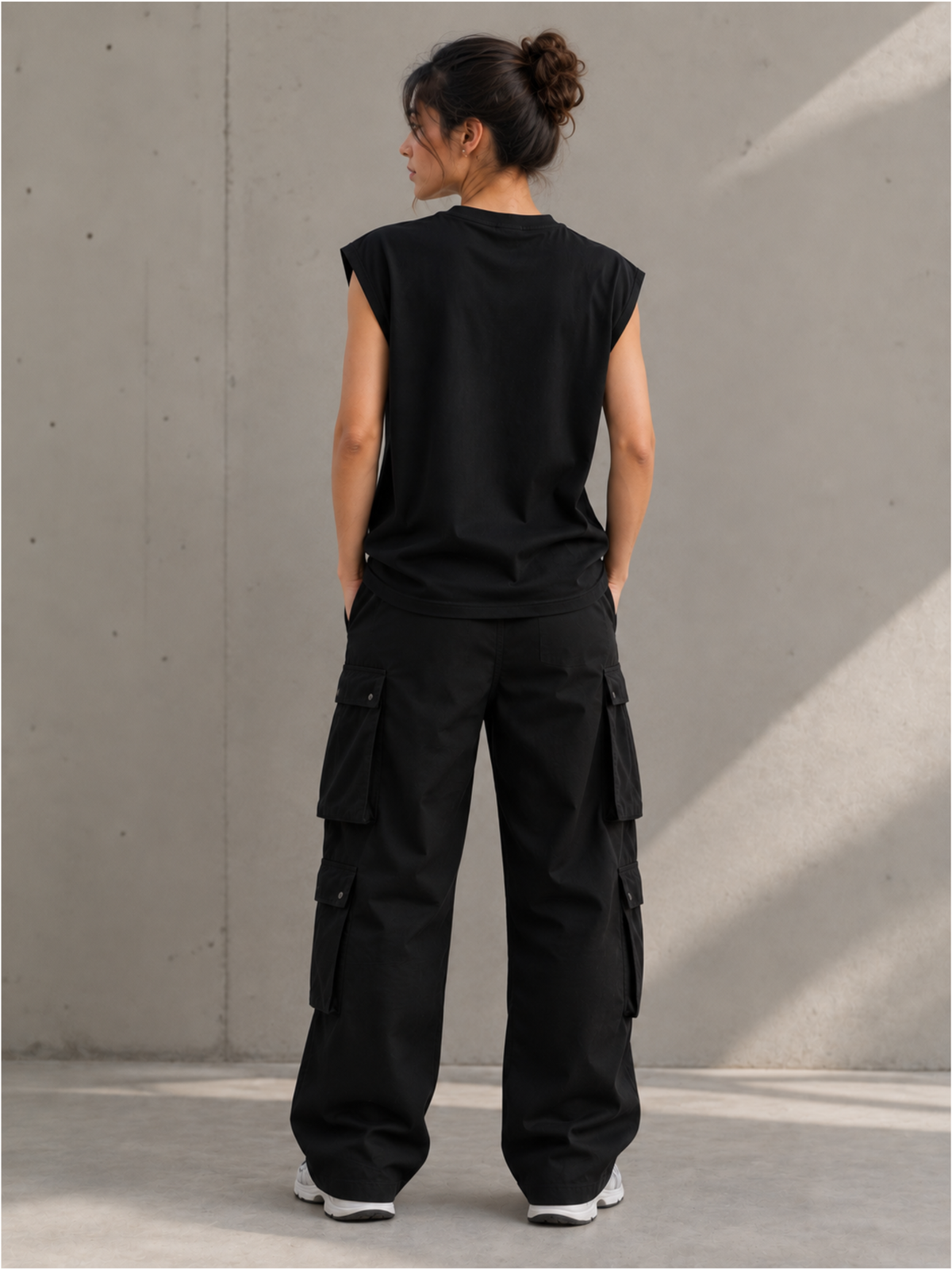 The Universe Vest Black - Women